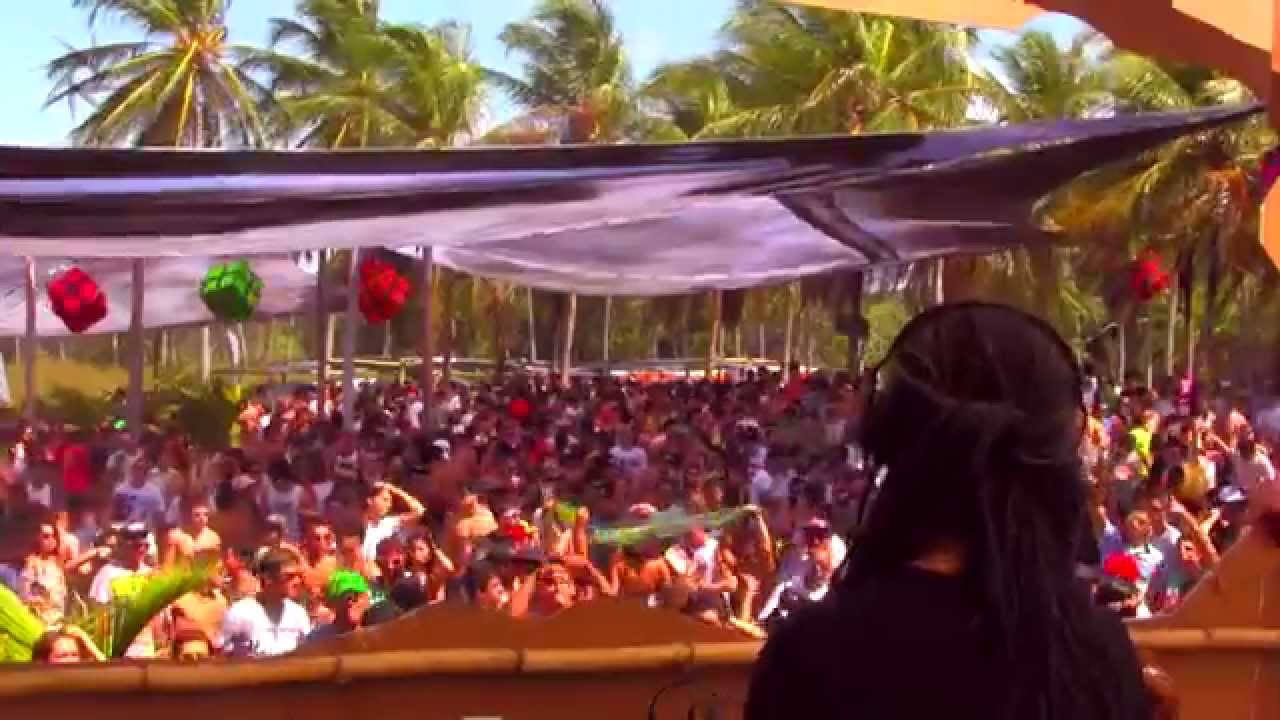 Rica Amaral vs Swarup @ Ziohm Neo Dimension - Parte 1