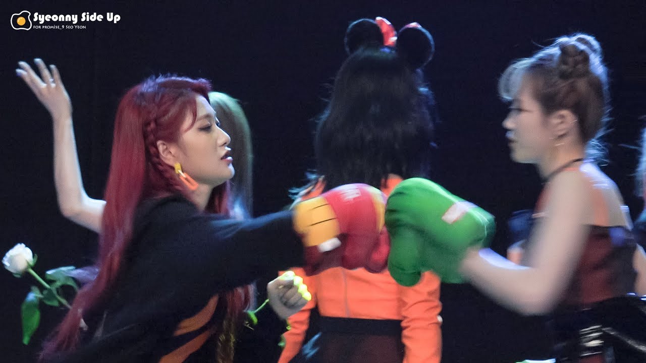 [4K] 190613 프로미스나인 (fromis_9) FUN! + 엔딩멘트 이서연 직캠 Fancam by Syeonny Side Up @ 제일라아트홀 팬사인회