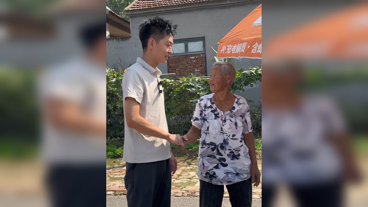 帮75岁奶奶剪剪头发