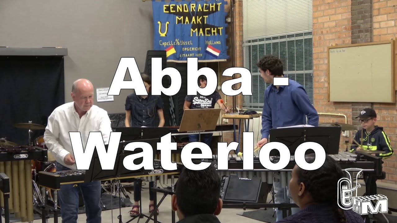 Malletband speelt Abba - Waterloo (winnaar songfestival 1974)