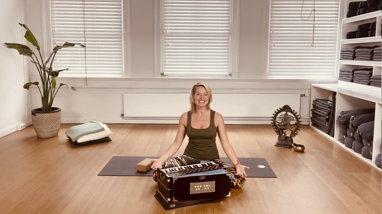 Afke Reijenga, Dutch actress and Model at IDY 2020 online celebrations
