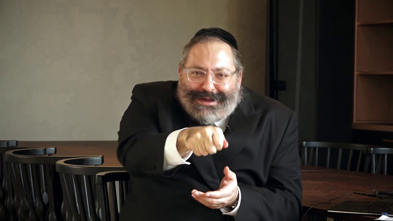הרב יוסף יצחק ג'ייקובסון - בהרצאה לנשות כפר חב
