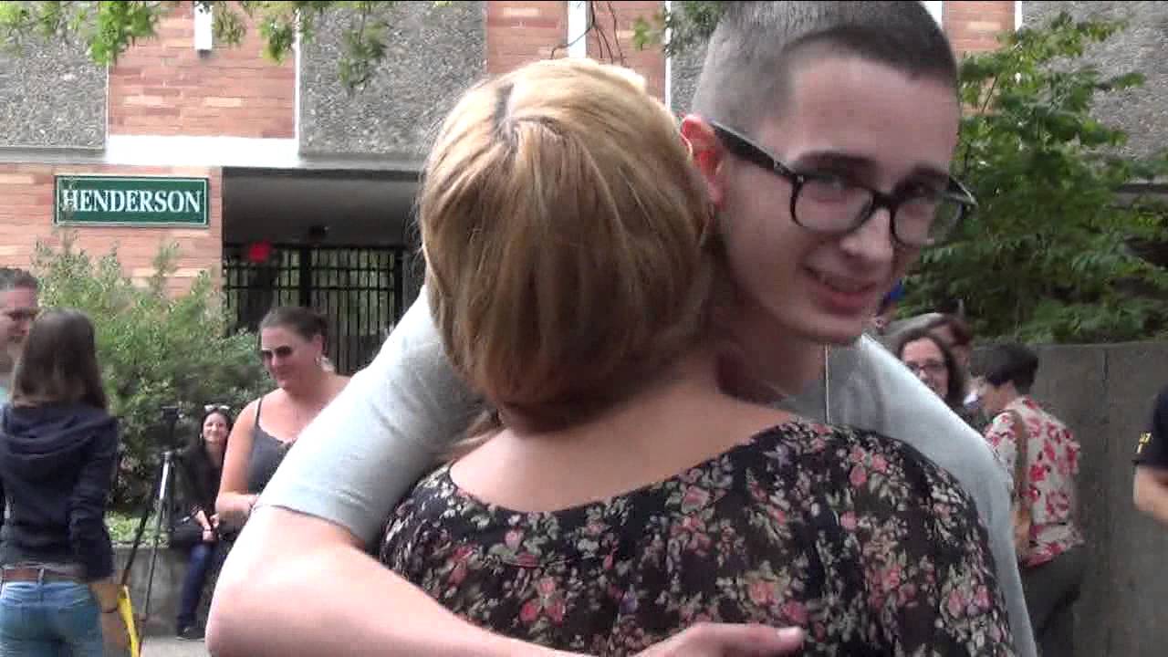 Exchange Students Meet Their Host Families