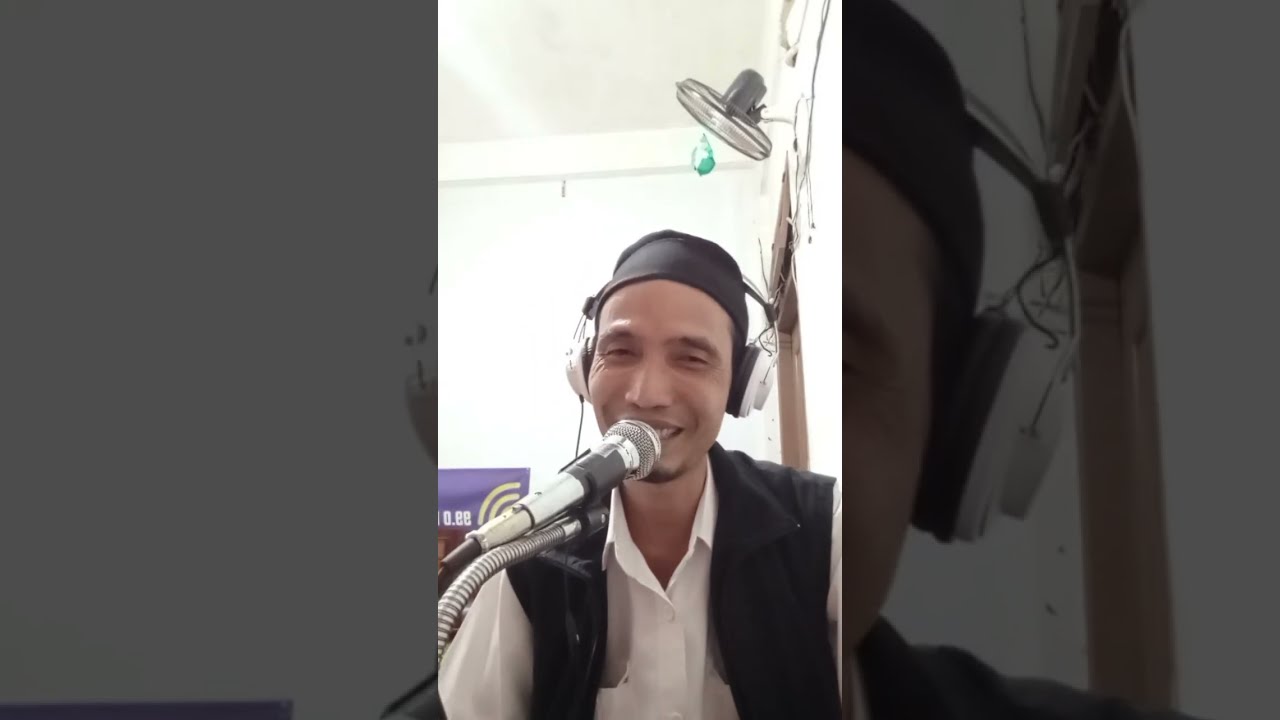 FANS OF RHOMA AND SONETA sedang live sekarang!