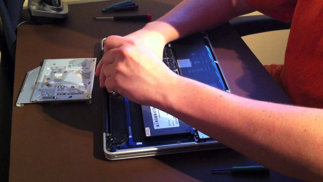 Installer deux disques durs dans un MacBook Pro