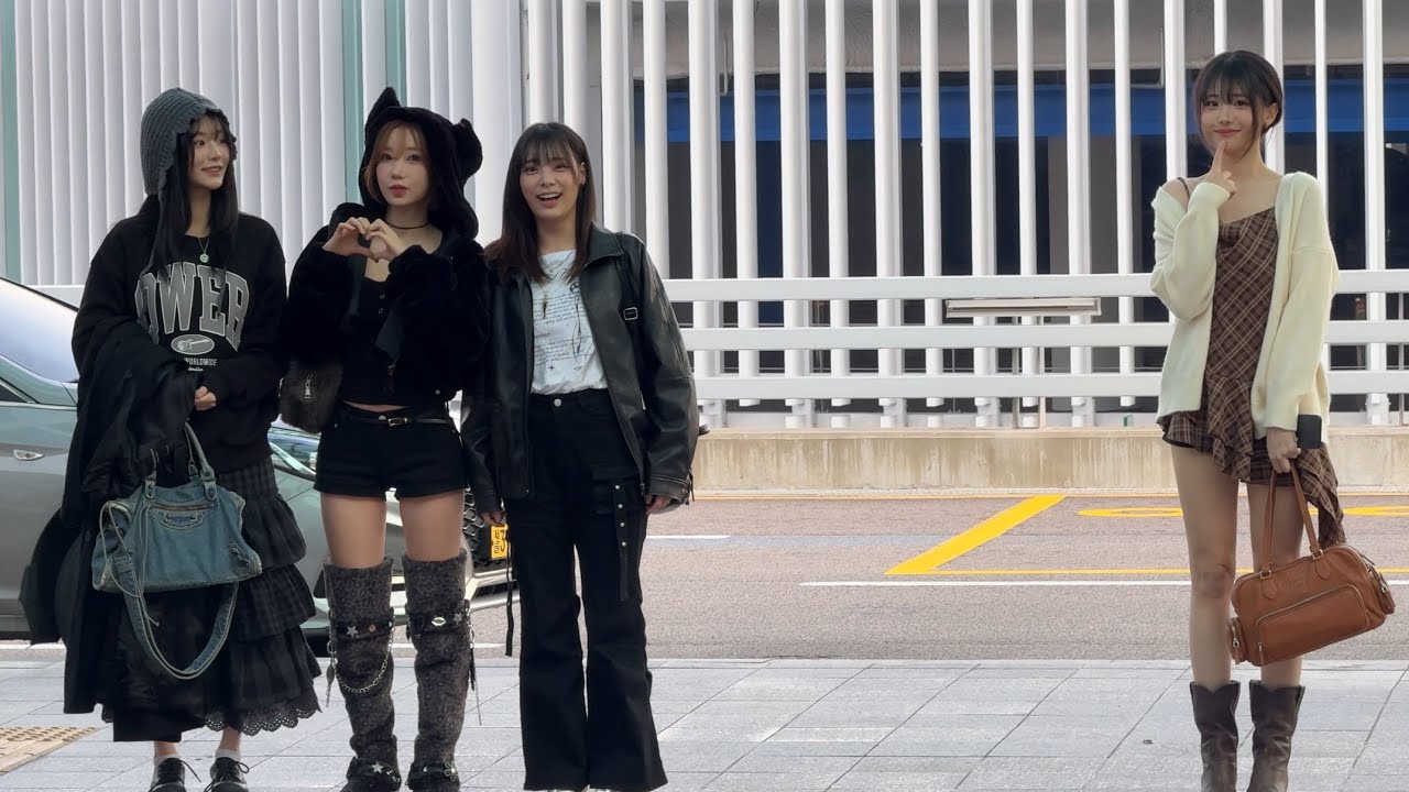 QWER 월드투어 미국 출국길 직캠 4k 인천국제공항 251030
