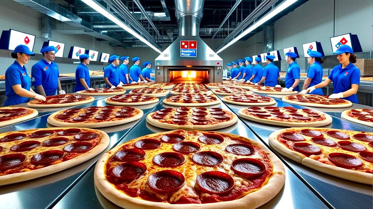 CÓMO se HACEN las PIZZAS de DOMINO’S 🍕 | PROCESO INDUSTRIAL 🏭