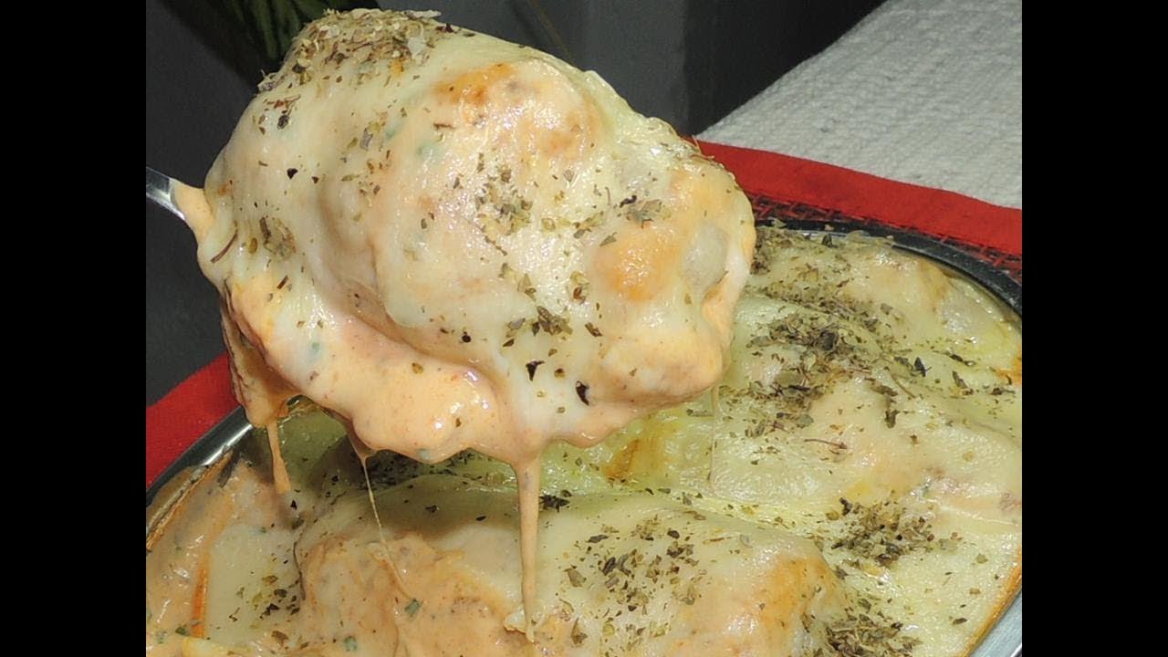 FILÉ DE PEITO DE FRANGO RECHEADO