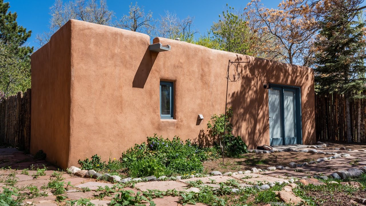 231 1/2 Delgado St Casita, Santa Fe, NM 87501