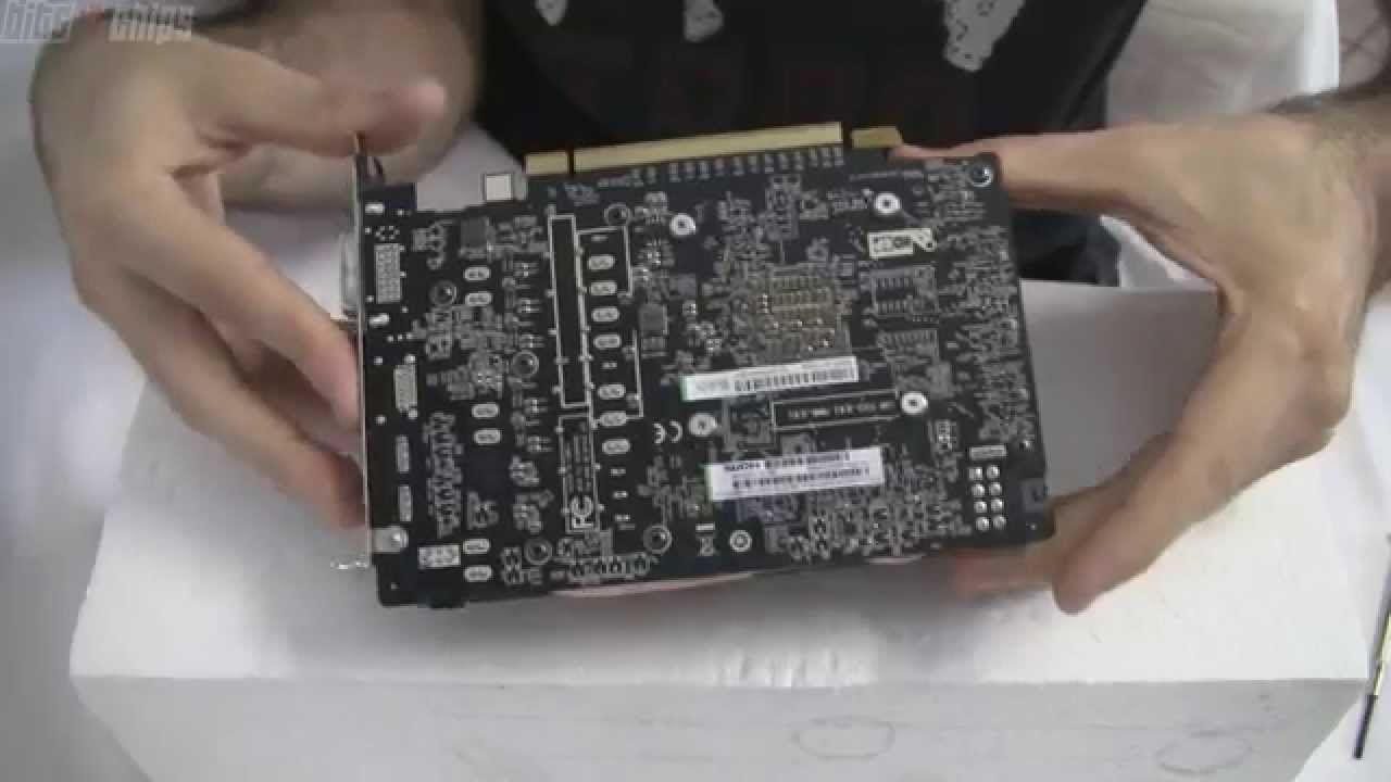 Sapphire R9 285 ITX Compact : teardown and stock cooler removal