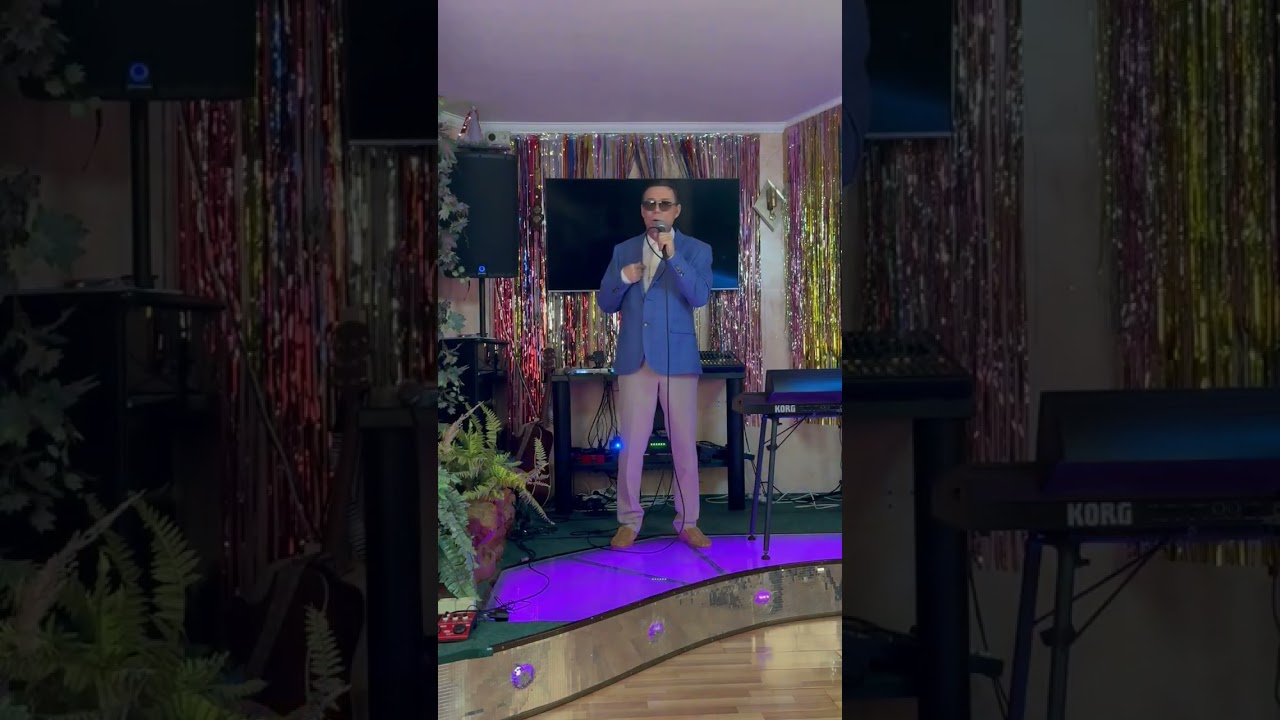 Папуля  как всегда с новой песней 