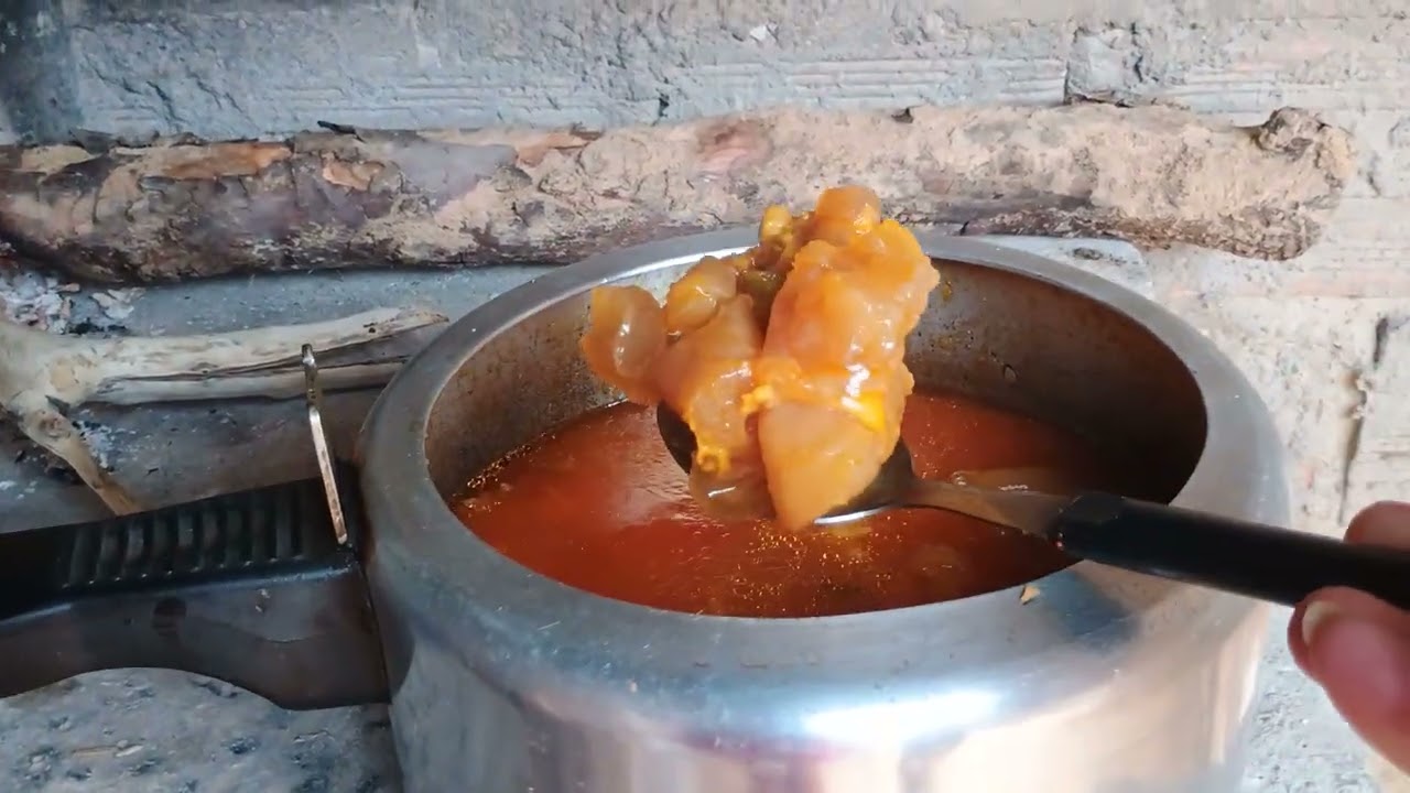 O nosso sertão nordestino nós cozinhamos mais na lenha vamos preparar nosso almoço