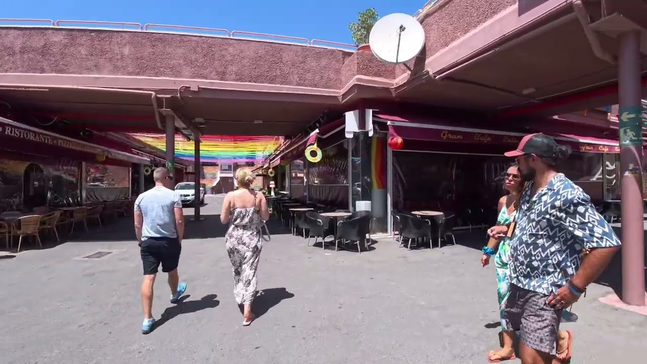 Yumbo shopping centre. Gran Canaria