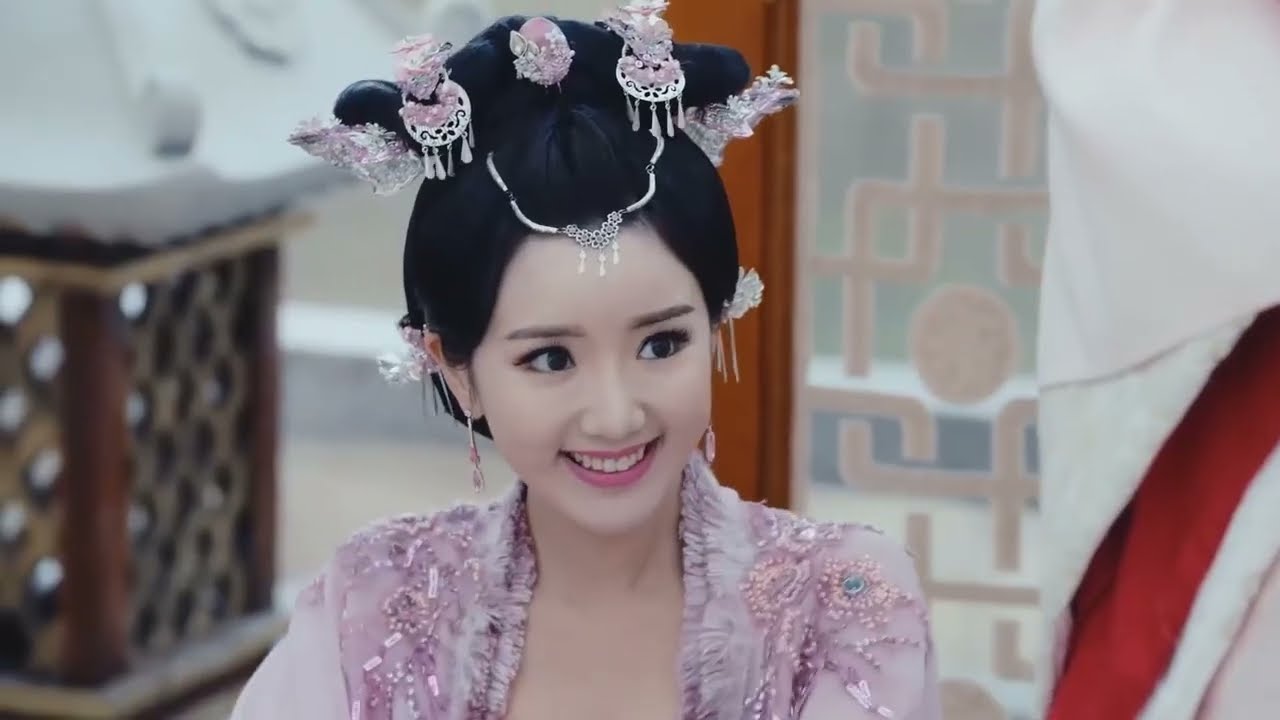 Nhị tiểu thư Mao Hiểu Đồng trổ tài múa cực xinh đẹp, khiến người người đều say mê | Clip Hay