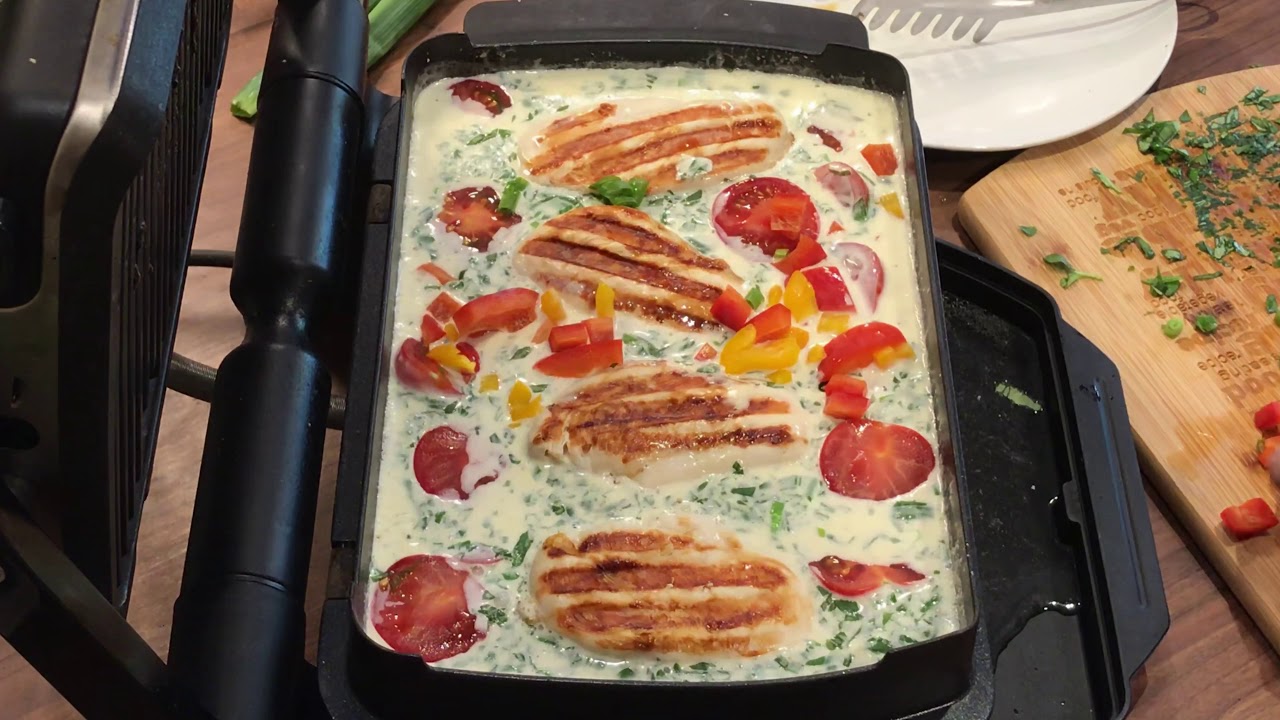 Hähnchen in Basilikum-Sahnesoße mit Mozzarella überbacken