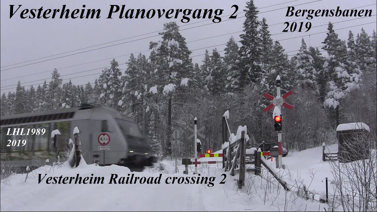 Vesterheim Planovergang 2 / Vesterheim Railroad crossing, Geilo, Norway 2