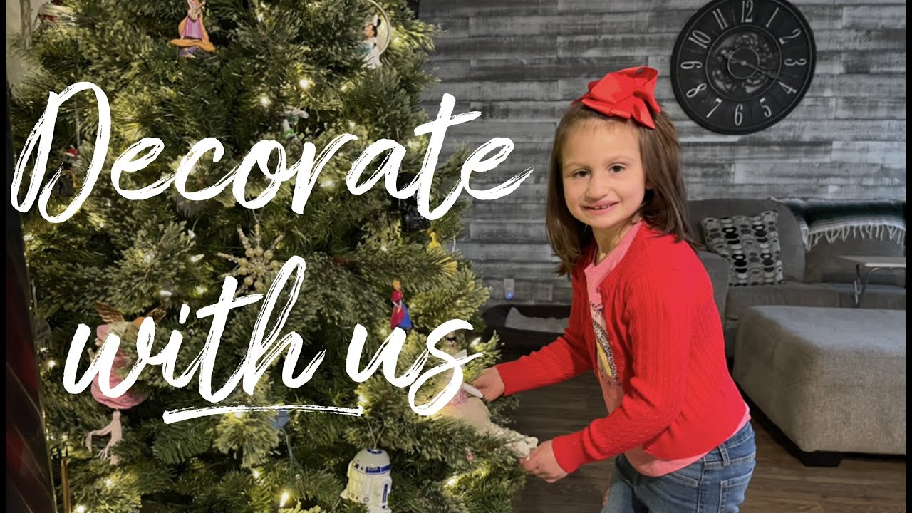 DECORATING OUR NEW HOME FOR CHRISTMAS | A HOLIDAY TRADITION | MILITARY FAMILY VLOG