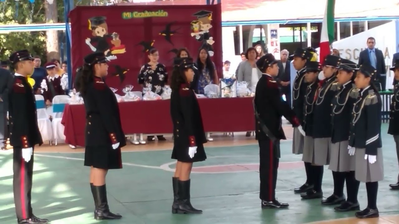 Entrega de bandera Leo escolta 2019
