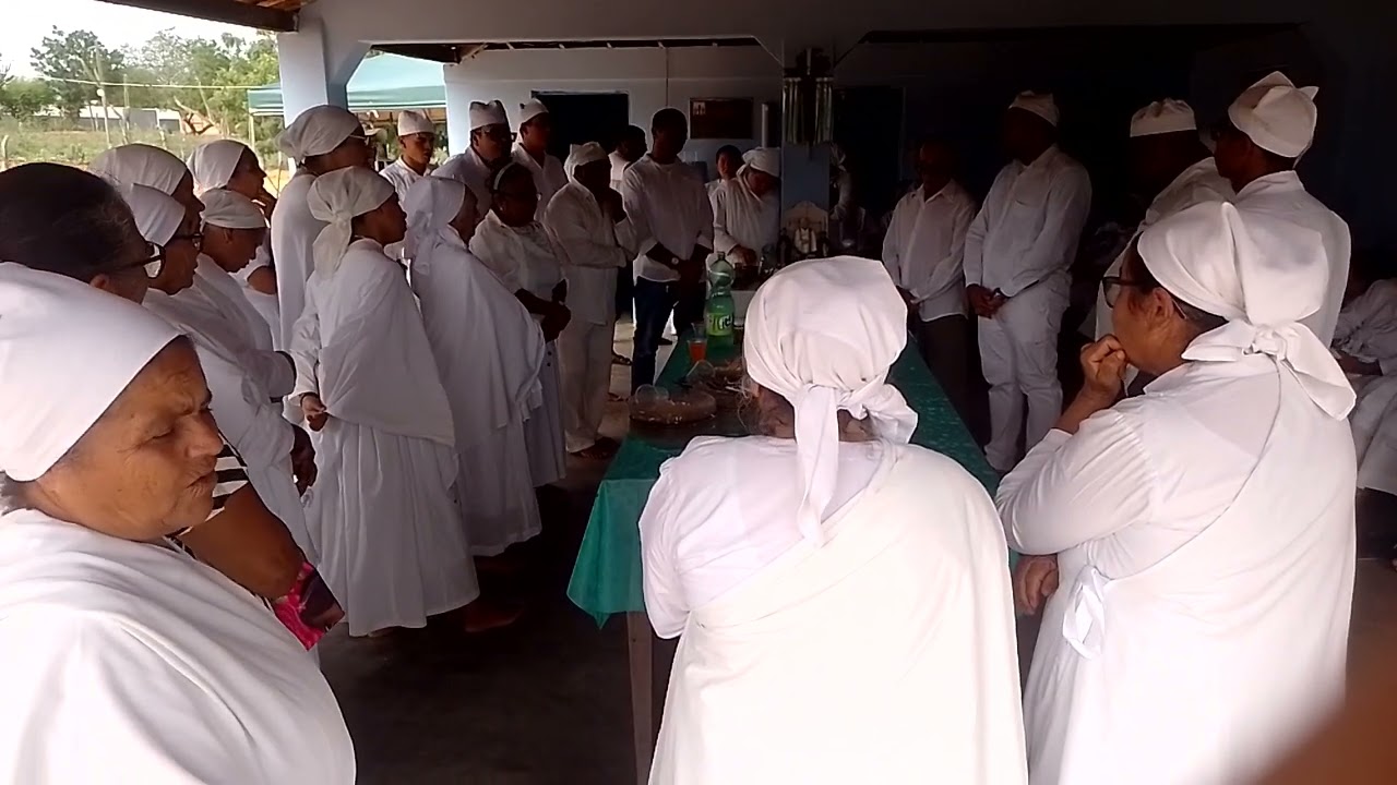 Bendito do Divino Espirito Santo Comunidade Bandeira em Santa Brígida BA com o grupo de São Gonçalo.
