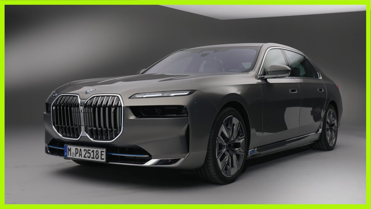 [최초공개]벤츠 EQS와 경쟁할 BMW 7시리즈의 전기차 버전! ⚡️ i7 신차 발표회! (씨어터 모드 🎬)