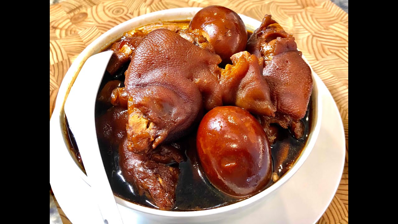 [家鄉豬腳姜醋]豬腳皮爽肉滑，咸甜酸辣味適中，味道和味香味，姜稍辣帶酸，雞蛋營養味道甜酸且香，女仕產後一大保品，尤其受到女仕們歡迎。👏