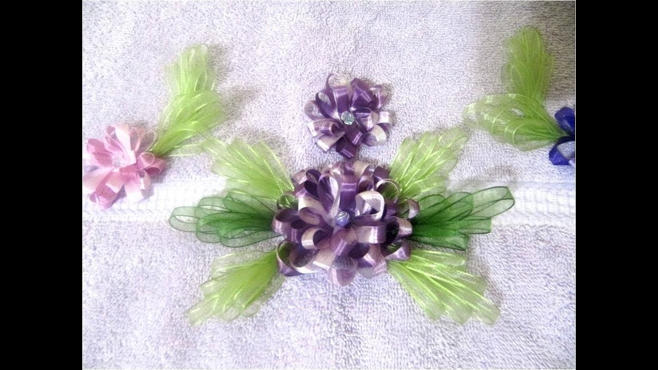 Bordados con cintas flores pon pon en alto relieve