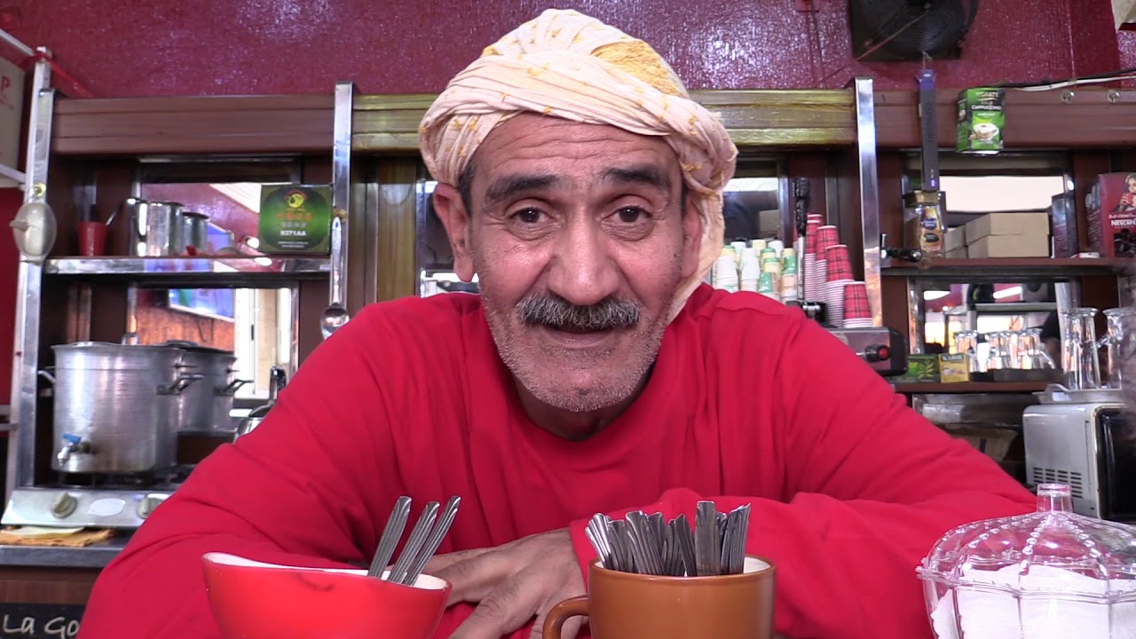 سكاتش من شعب للشعب عند سنوسي المقهى