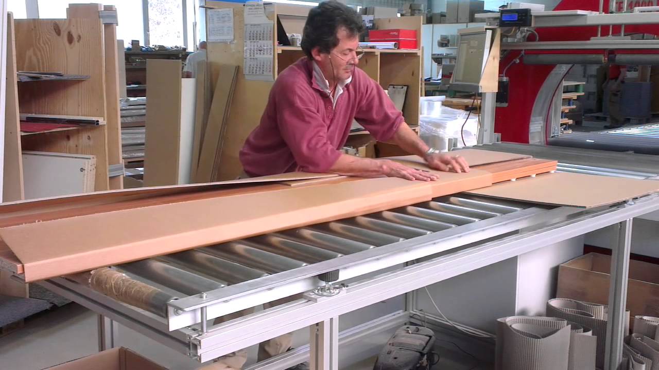 Horizontale-Automatische Stretchfolien-Wickelmaschine by www.emka-maschinen.de