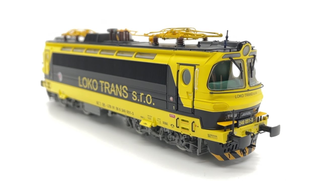 Modellbemutató: PIKO LokoTrans 240 051 