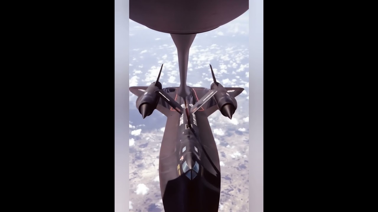 Rare SR-71 Refueling in Mid-Air &ndash; AI Enhanced! #sr71blackbird #refuel #ai #militaryaircraft