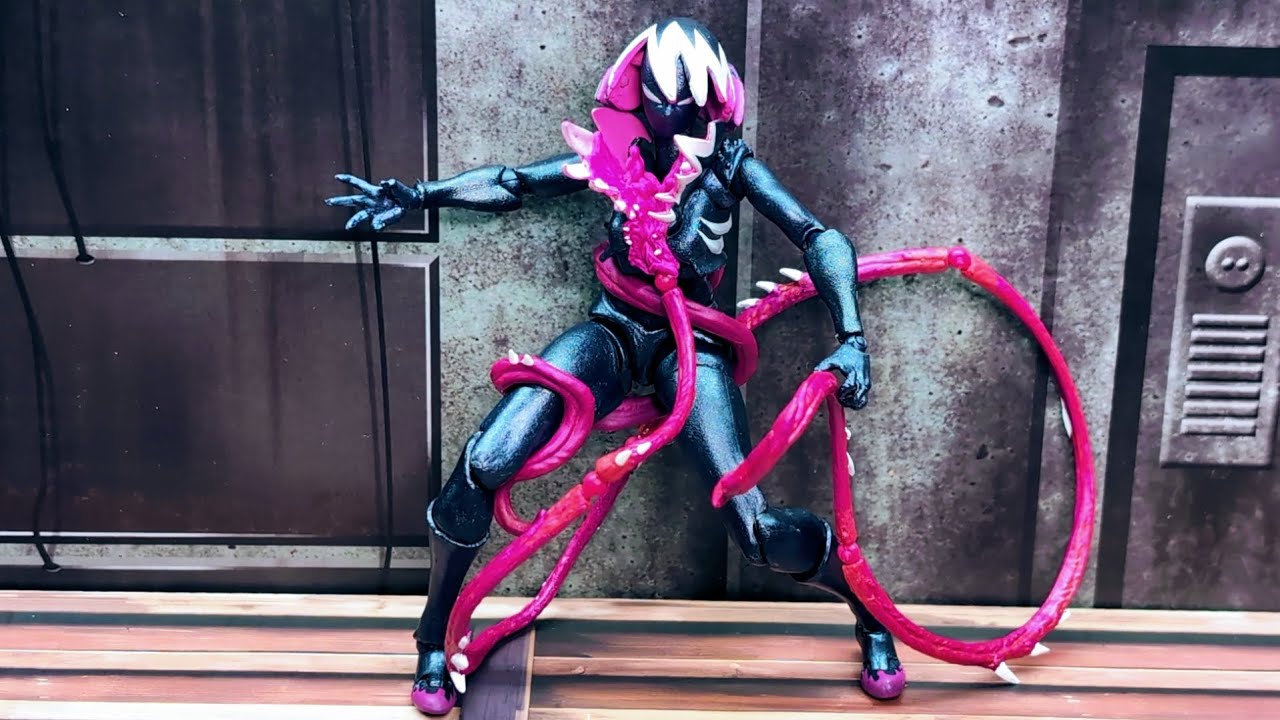 Gwenom figure review