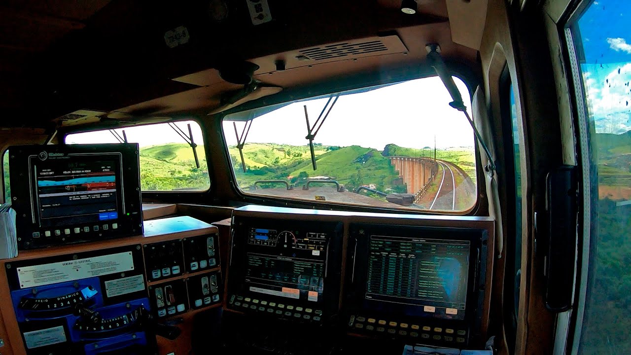 [ Driver view ] Operação do trem carregado de minério, do Pires até o P1-7 - Ferrovia do Aço
