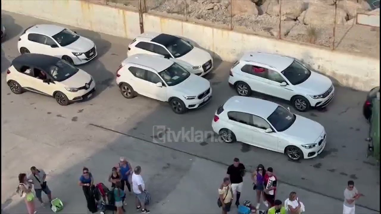 Tv Klan - Fluks i lartë pasagjerësh në portin e Vlorës