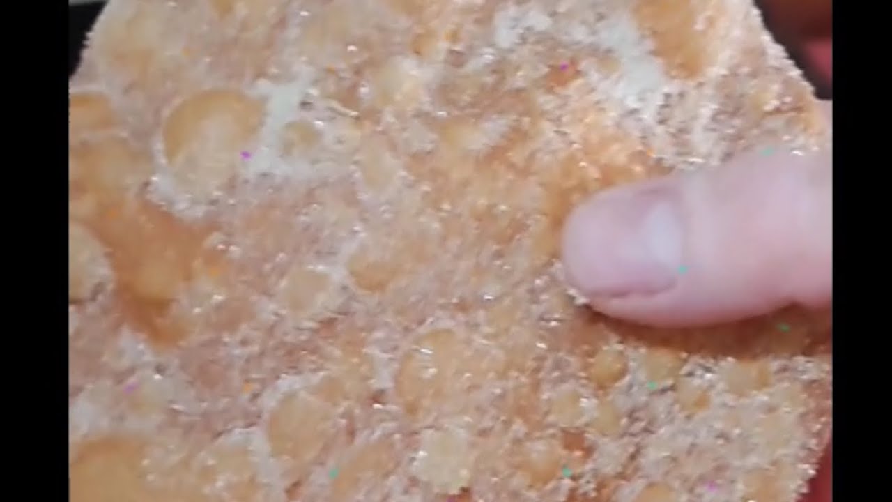 Bu&ntilde;uelos crujientes amasados con jugo de naranja 🍊 Cl&aacute;sicos(az&uacute;car y canela) y Multicolor 😍🙌🏻