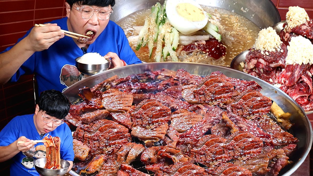 소갈비 등심 안창살을 마늘 듬뿍 올린 주물럭 10인분으로 냉면에 싸먹으면 꿀맛!