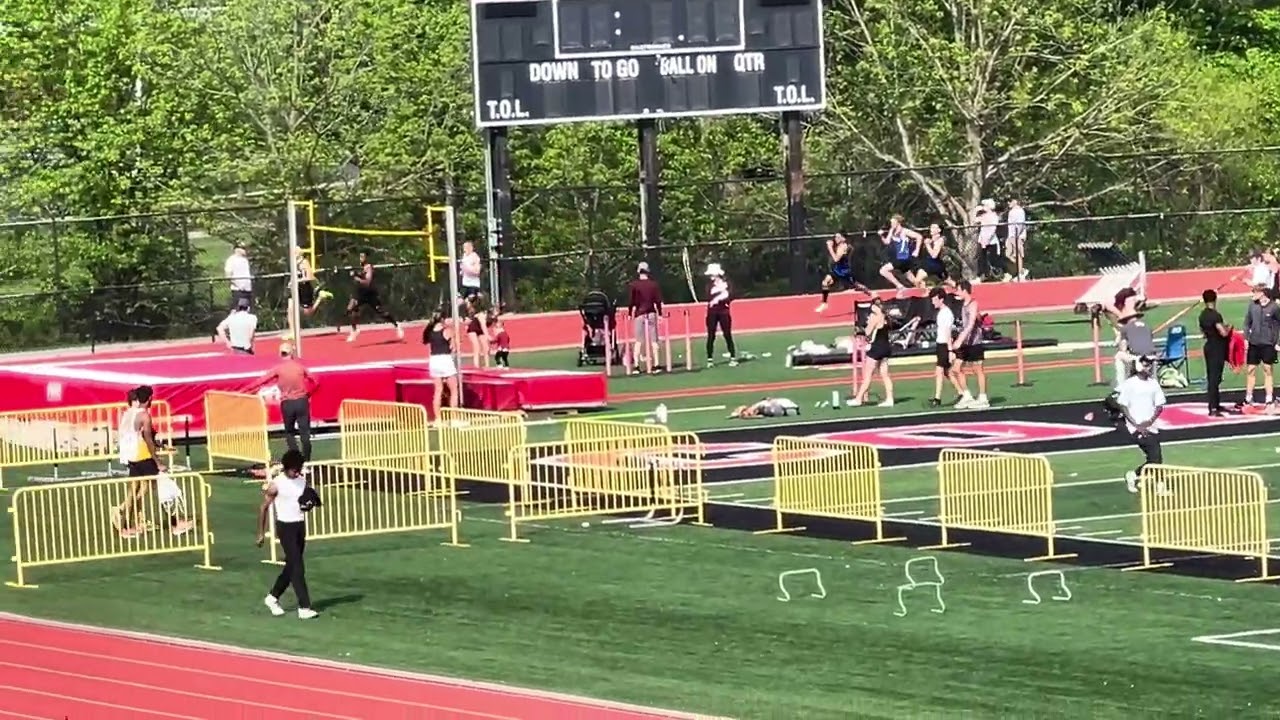 Chesmont boys 400m heat 4