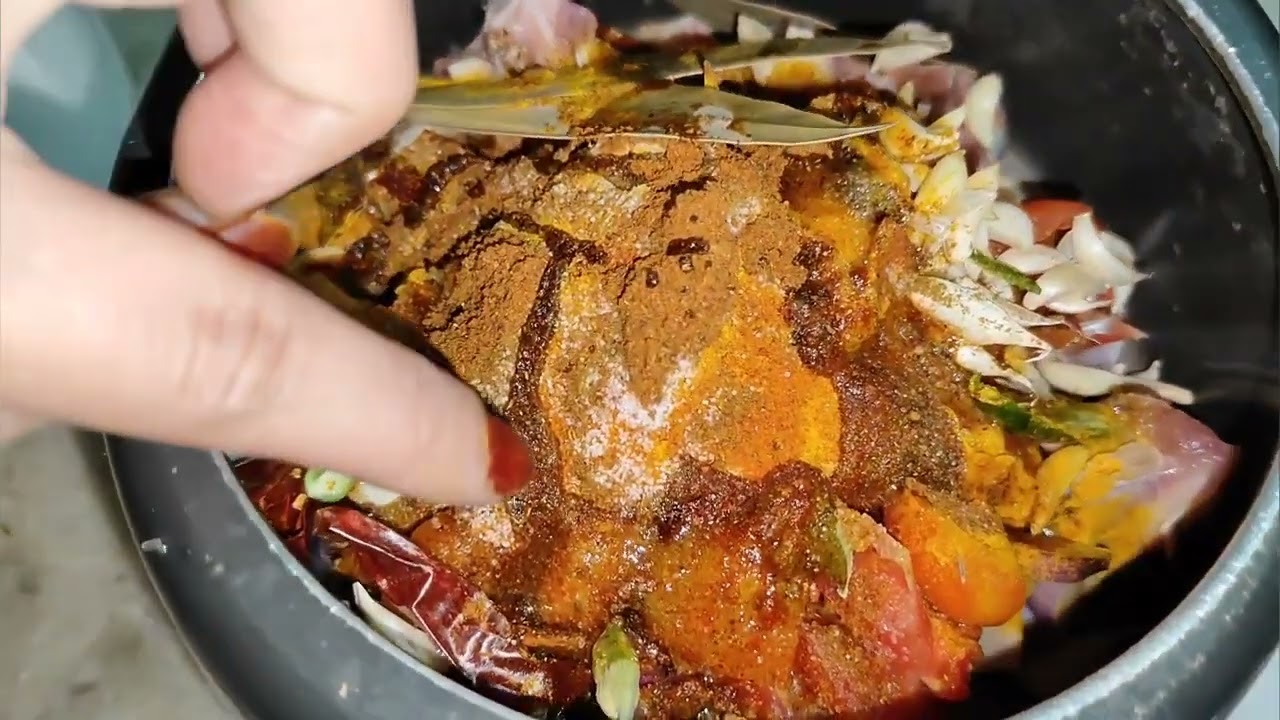 Eid Special Mumbai Style Me Mutton Korma Racipe   Tari Wala Mutton Curry Recipe