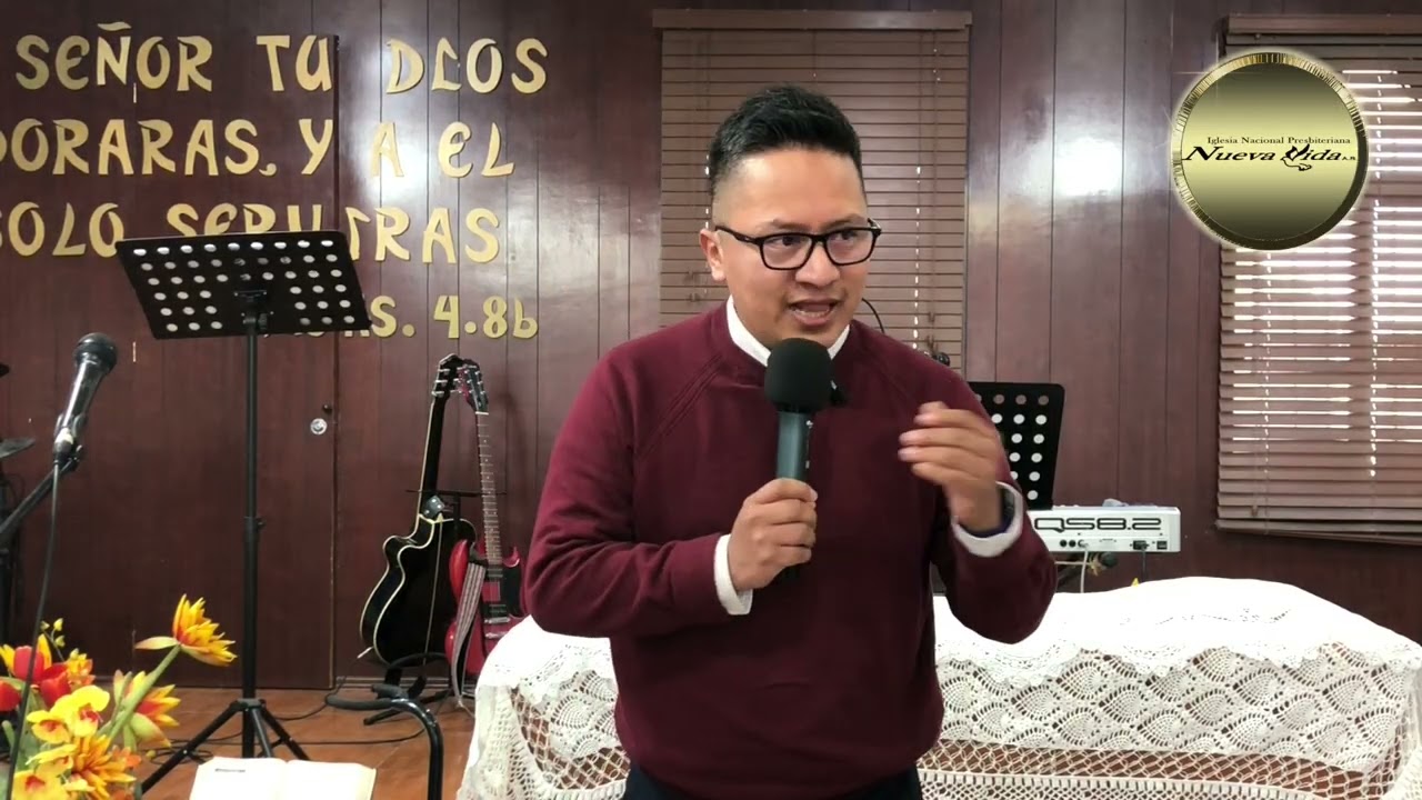 Jesus va a la iglesia