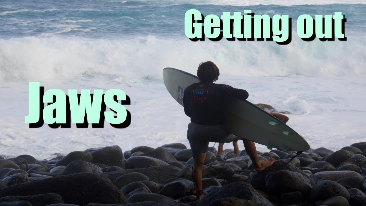 Surfers getting out at Jaws / January 17 2021
