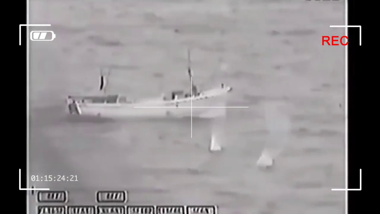 Breaking News : Somali Pirates Attack the U.S. Military