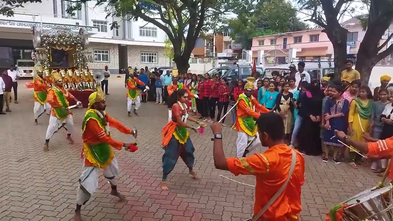ಸುರೇಶ್ ಕಲಾವಿದ 9901229819(3)