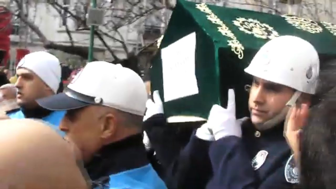 EDİP AKBAYRAM'IN CENAZE TÖRENİ,HANGİ ÜNLÜLER KATILDI ? SANATÇI DOSTLARI VE VATANDAŞLAR NE DEDİ ?