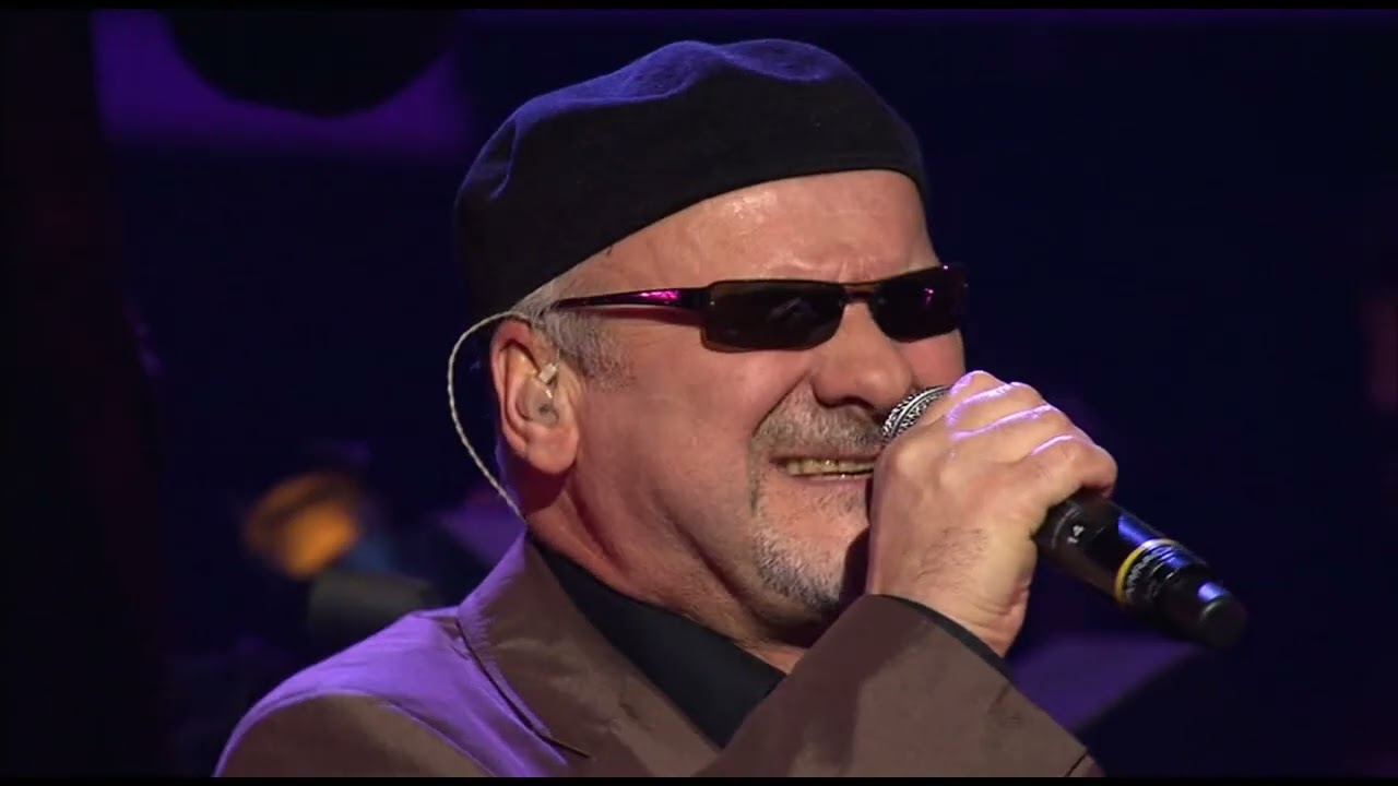 Paul Carrack - The Living Years (Live)