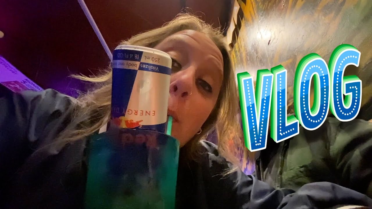 Fall Vlog !! (Gross Pumpkins, Bounce Houses, College Reunions)