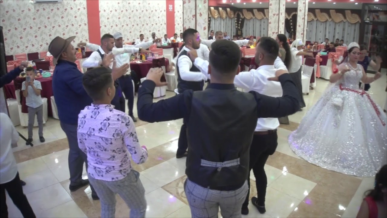 Germai si Ildiza 14 august 2019 restaurant