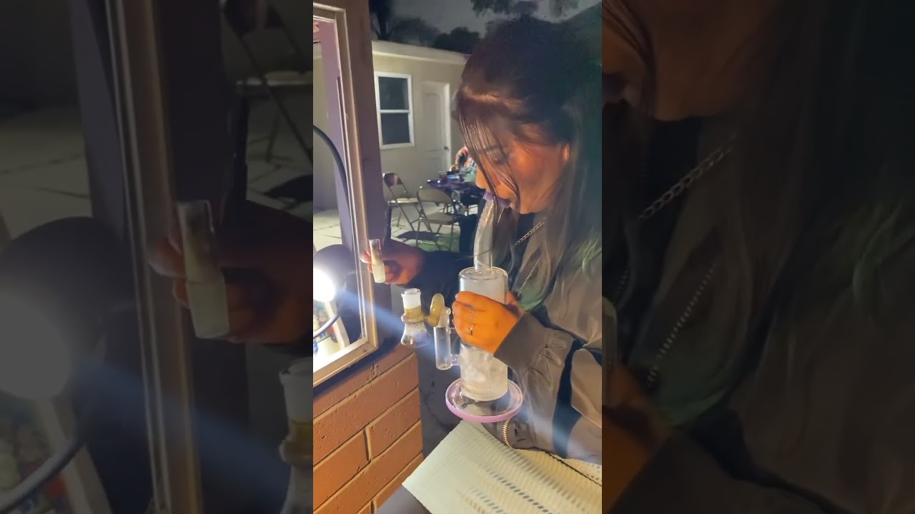 Night bong rip💨 #cannabisenthusiast