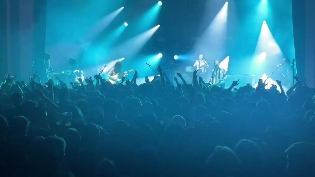 Different People - Biffy Clyro (22/10/2024)