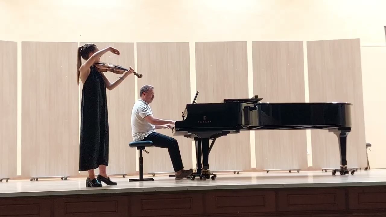 Concierto para Violín y Orquesta N⁰ 3 en Sol M. Rondeau.  Mozart. por María Cáceres y Pedro Gavilán.