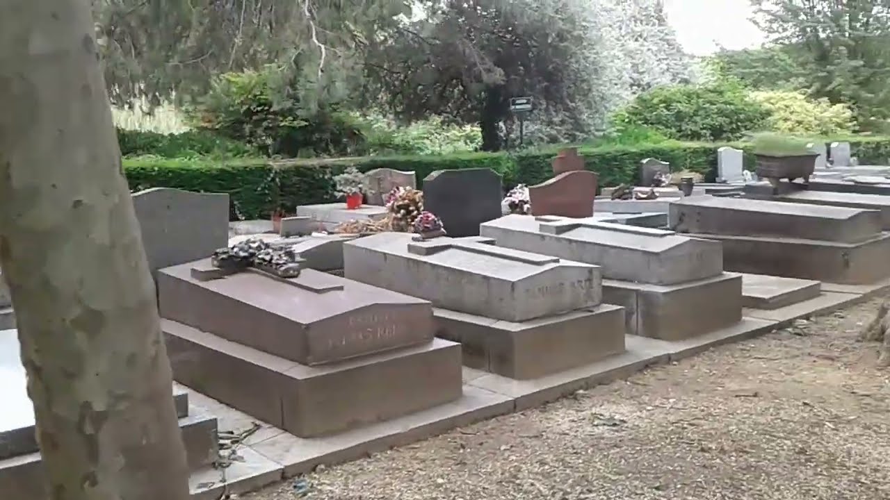 Boulogne-Billancourt (PARIS FRANCE) Cimetière de Boulogne