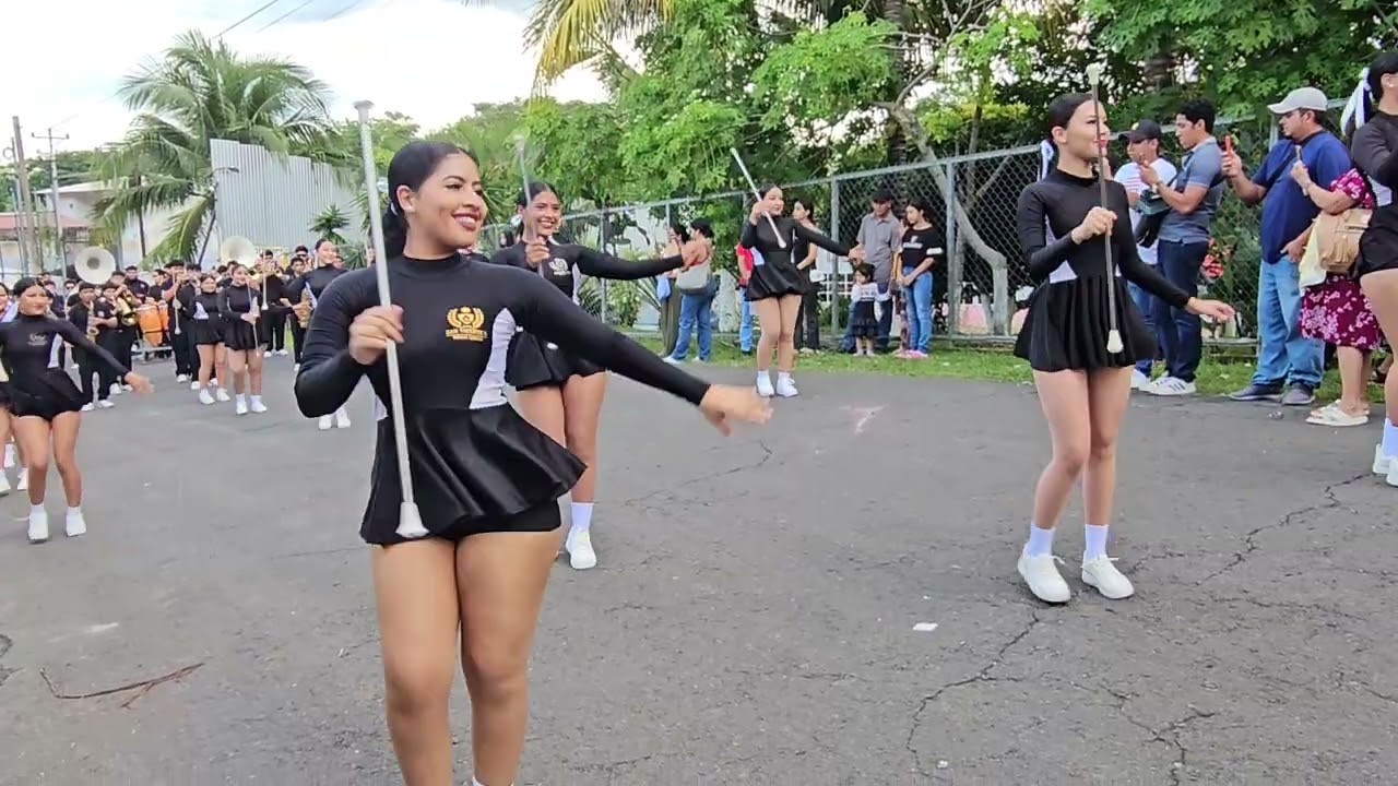 En Santo domingo fiestas patronales 2025 San Vicente Music Sound #bellezalatina #ElSalvador #baile 